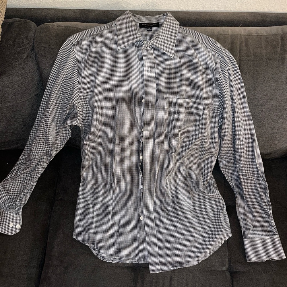 Banana Republic Men's Black and White Patterned Shirt